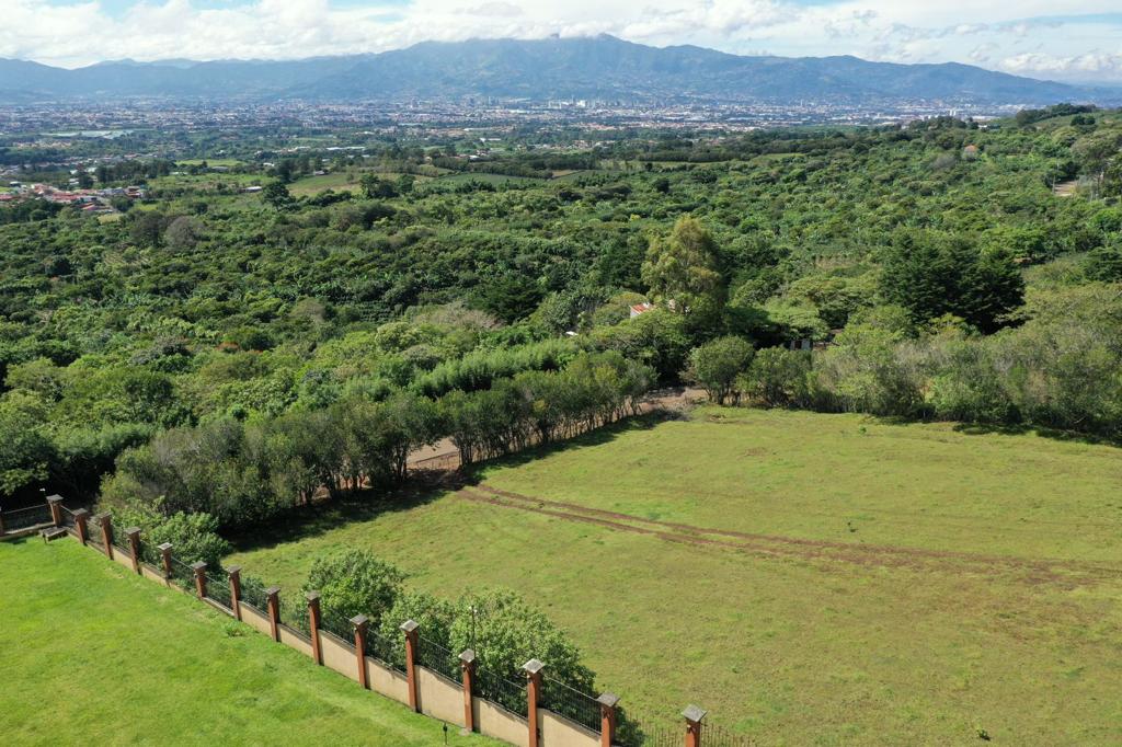 luxury costa rica mansion san jose backyard